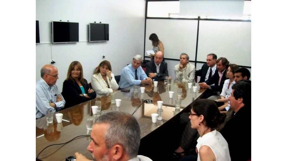 Funcionarios reunidos