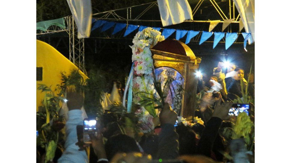 La virgen llegó pasadas las 20 hs