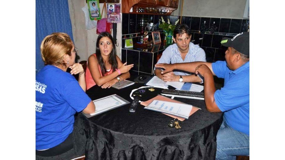 Funcionarios con sectores intermedios