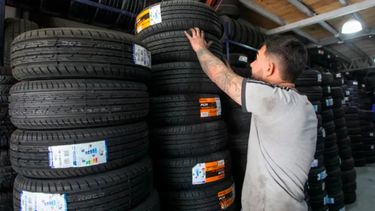 Los neumáticos subieron hasta 25% por la devaluación
