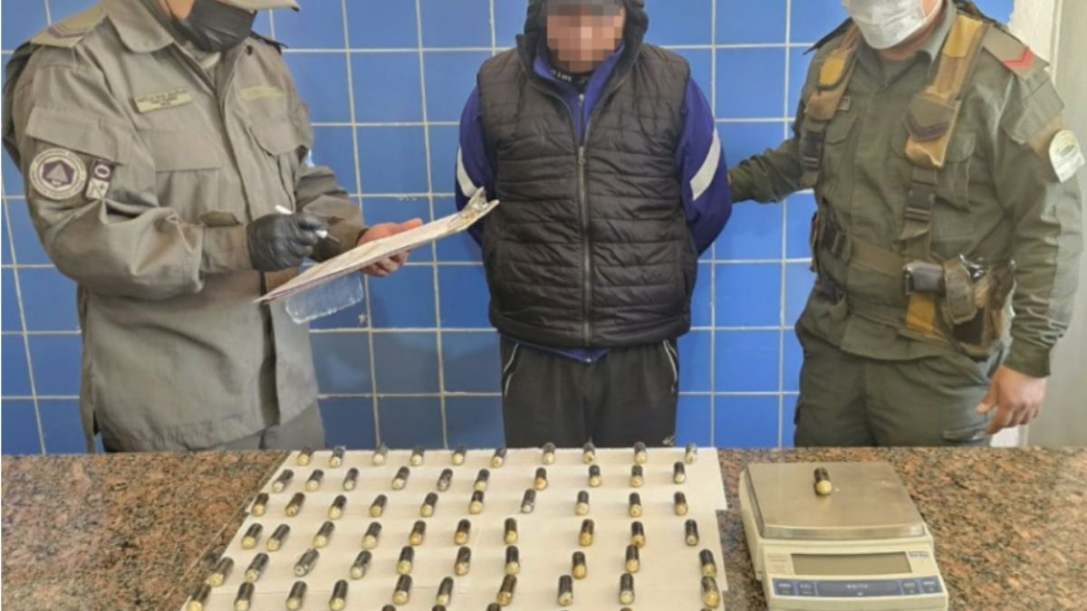 El hombre, mayor de edad, quedó detenido.
