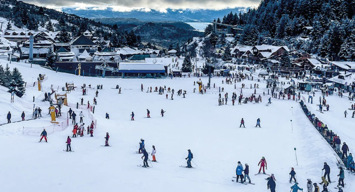 Bariloche: 180 estudiantes se contagiaron un virus en su viaje de egresados.&nbsp;