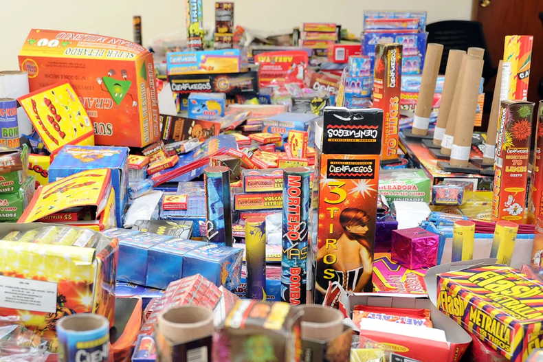 No a la pirotecnia sonora. No a la pirotecnia sonora.