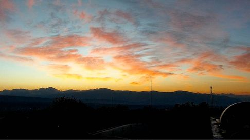 Todo Jujuy | tiempo cielo naranja amanecer.jpg