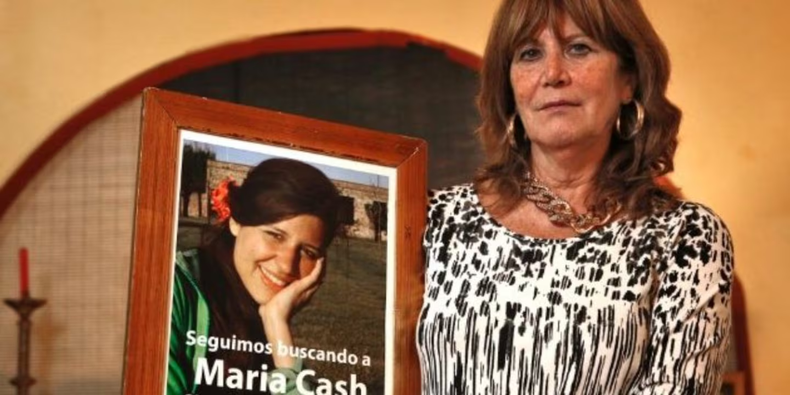 María Cash sigue desaparecida. Su rostro y su historia se han convertido en símbolo de la lucha contra la impunidad y el olvido. La pregunta sigue vigente: ¿Dónde está María Cash?