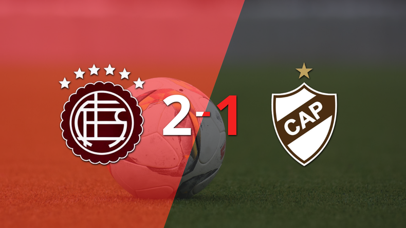 Con un gol agónico, Lanús consiguió una victoria por 2 a 1 ante Platense