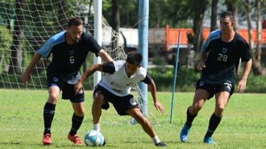 Imagen de archivo de un encuentro entre Zapla y Gimnasia en Papel Noa.