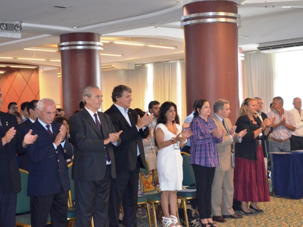 Autoridades y emprendedores en Chile