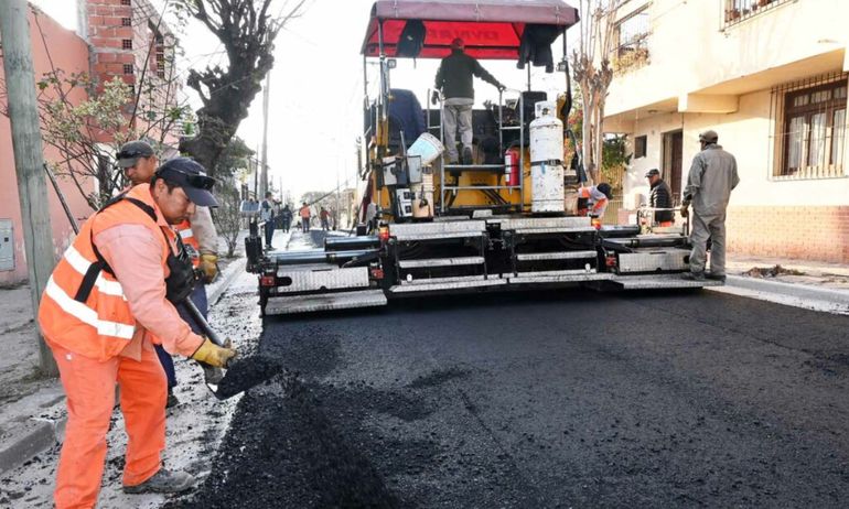 Cortarán el tránsito y estacionamiento en una calle del barrio Ciudad de Nieva (Foto ilustrativa)