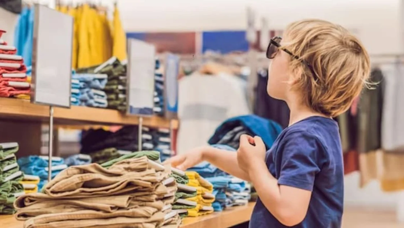Uno de cada tres reglados por el Día del Niño será algo relacionado con la indumentaria, opción que desplazó a los juguetes en la preferencia de los consumidores, mientras que el gasto promedio no superará los $ 50.000. Así lo reveló un estudio de la consultora Focus Market sobre caso 3.000 casos analizados.