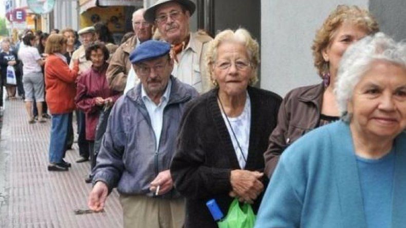 El Gobierno confirmó el aumento de más de un 8% en las jubilaciones