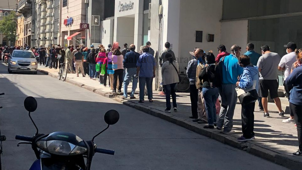 Desde el lunes las empresas de cobro de servicio atenderán por terminación de DNI