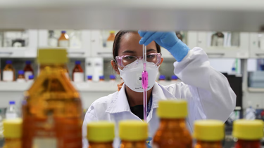 La variante NB.1.8.1 representa casi el 11% de las muestras secuenciadas globalmente a mediados de mayo (REUTERS/Amanda Perobelli)