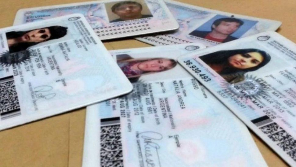 Quienes tengan DNI no binario deberán optar por un género para ingresar a Estados Unidos Quienes tengan DNI no binario deberán optar por un género para ingresar a Estados Unidos