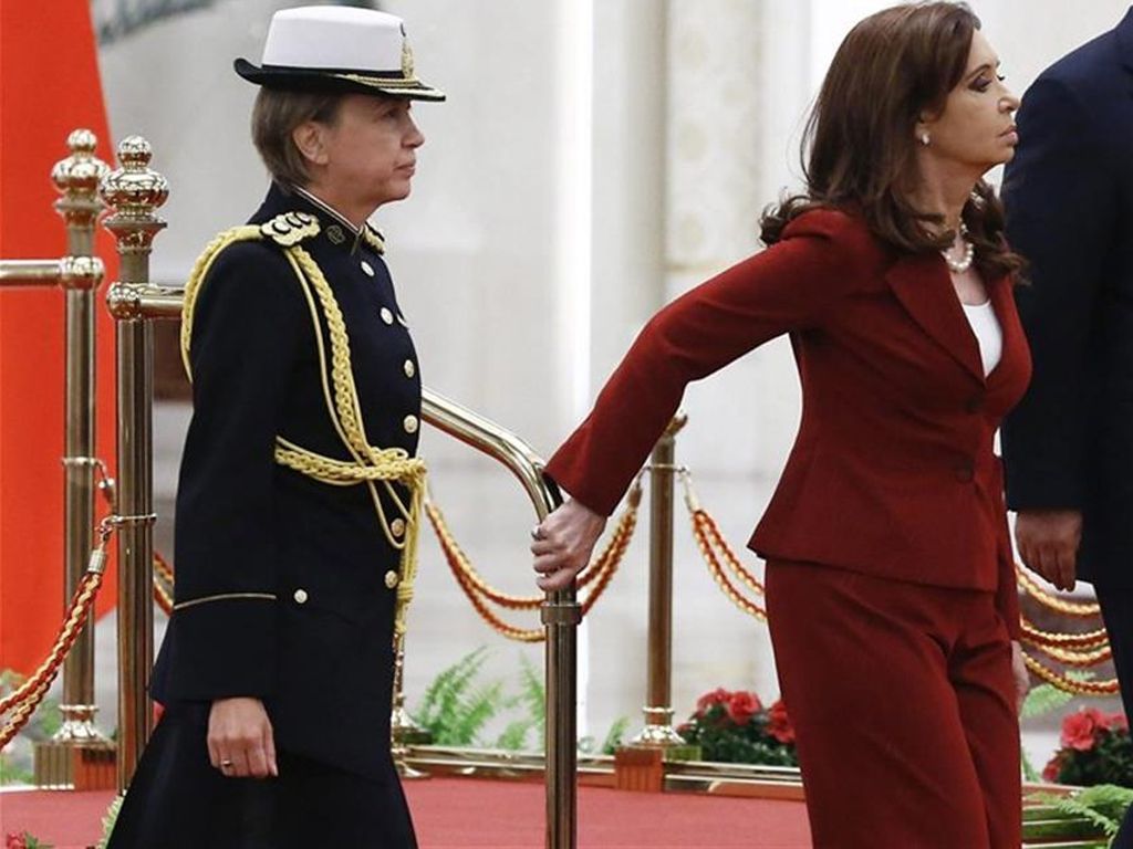 Coronel Pansa junto a la presidenta