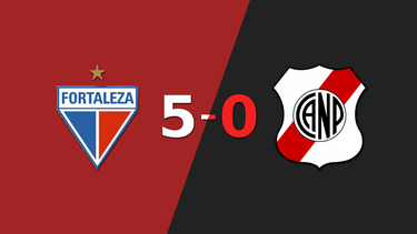 Fortaleza golea 5-0 a Nacional Potosí y Juan Martín Lucero firma doblete