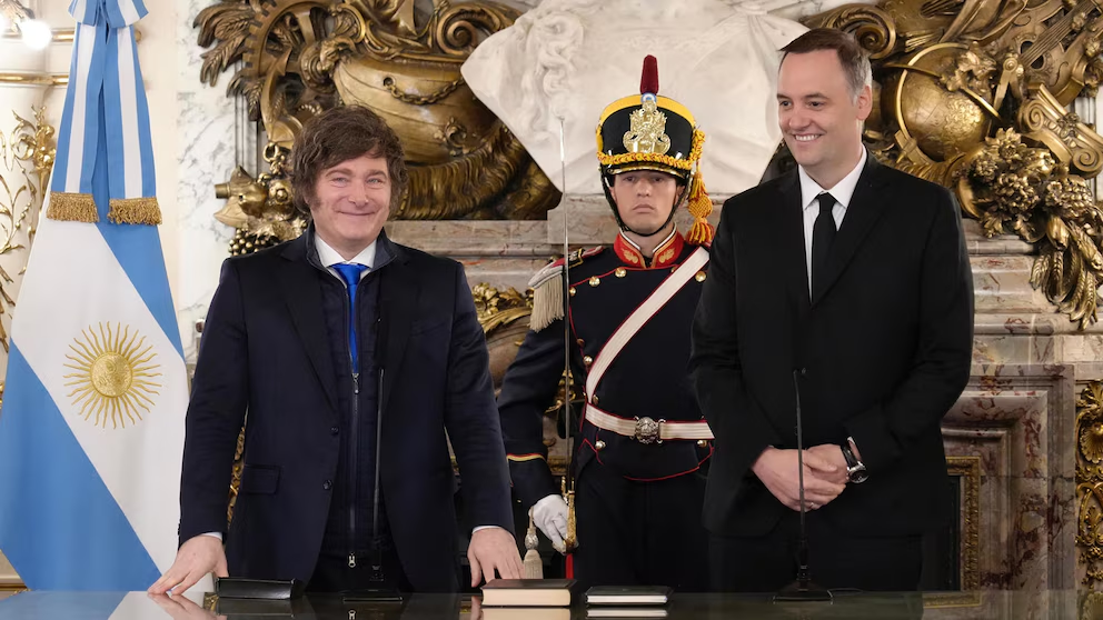 manuel adorni encabezo su primera reunion de gabinete junto a javier milei en casa rosada