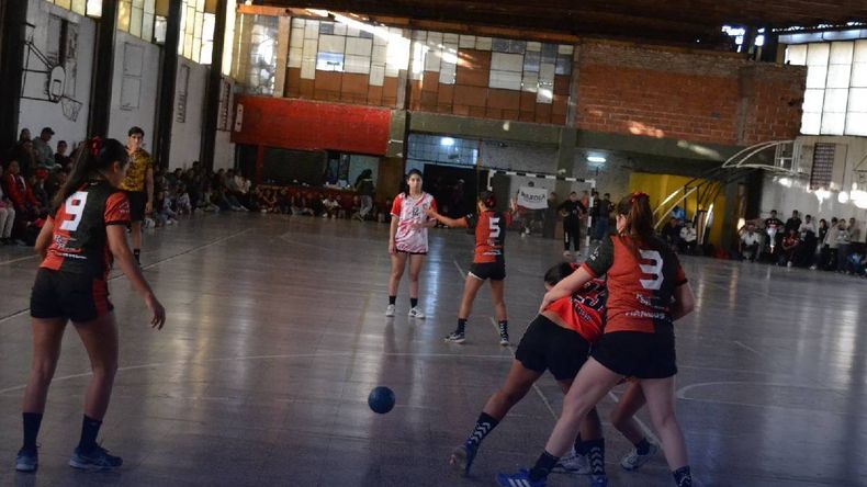 Rivadavia se quedó con el Torneo Apertura de handball en femenino