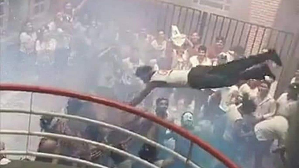 Un estudiante se tiró del primer piso en medio de los festejos por el fin de clases