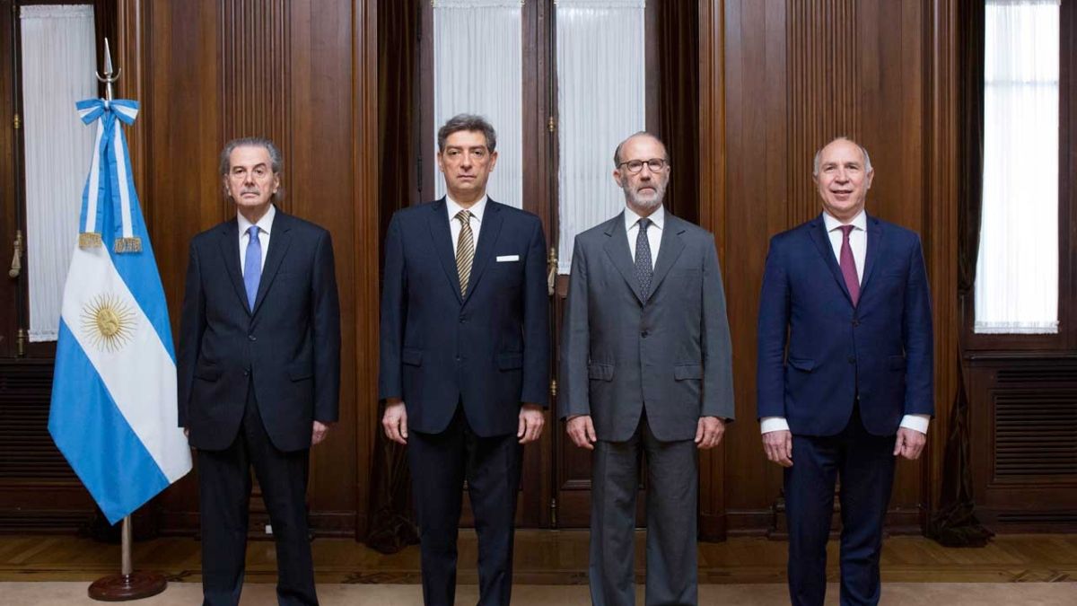 Inició el proceso de Juicio Político a la Corte Suprema.