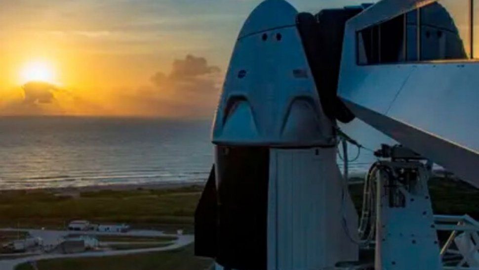 SpaceX y la NASA lanzaron la primera misión a bordo