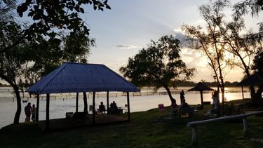 Un pueblo donde la historia y la naturaleza deleitan a todos los turistas. Un pueblo donde la historia y la naturaleza deleitan a todos los turistas.