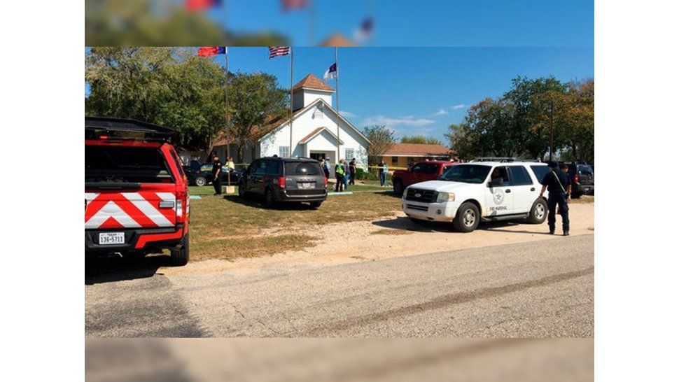 Al menos 20 muertos tras un tiroteo en una iglesia al sur de Texas