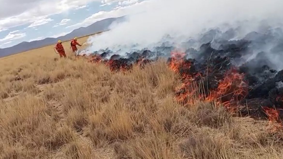 Incendio en Abra Pampa.