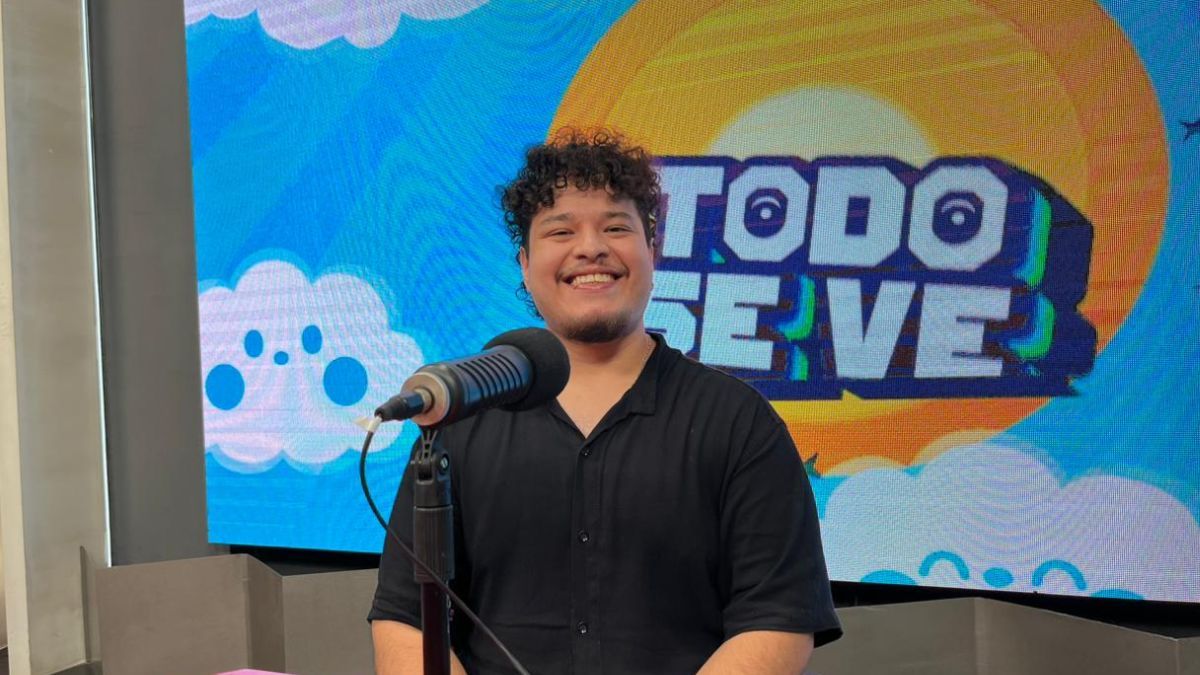 Antonio Petruele, actual alumno de la UNC quien creó una prótesis biónica para una joven sin mano.