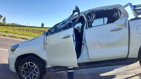 Todo Jujuy | Ruta 66: el conductor de una camioneta perdió el control y chocó contra un árbol