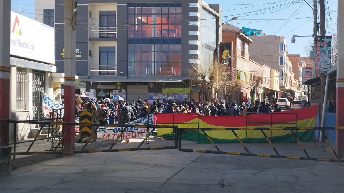 Por la protesta en Bolivia, sigue cortado el puente La Quiaca-Villazón