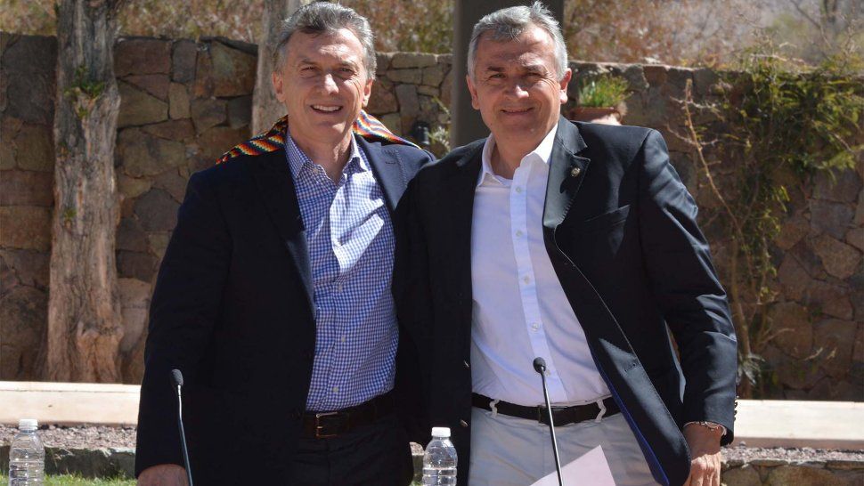 mauricio macri llega a jujuy para inaugurar obras en volcan, reyes y el aeropuerto