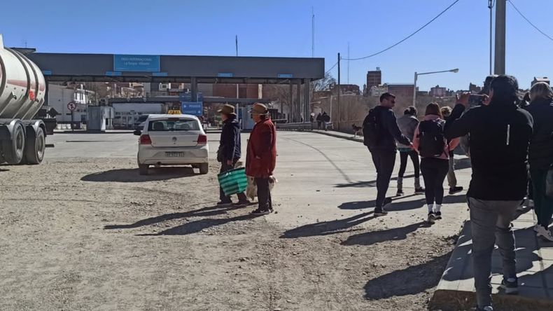 Levantaron el bloqueo en el paso internacional La Quiaca-Villazón (Foto La Quiaca al Día)