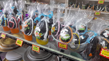 En Jujuy, los huevos de Pascua arrancan desde $1000, pero las ventas no repuntan y crece la preocupación en el sector.