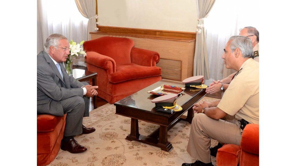Fellner con a los jefes de Gendarmería
