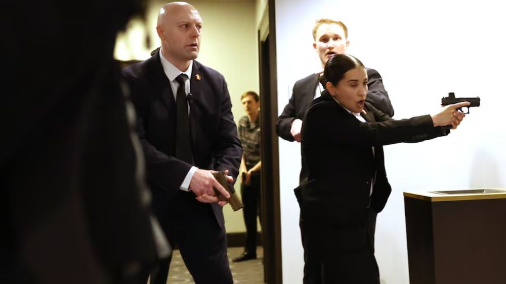 Donald Trump fue evacuado de emergencia en una cena tras un tiroteo Donald Trump fue evacuado de emergencia en una cena tras un tiroteo