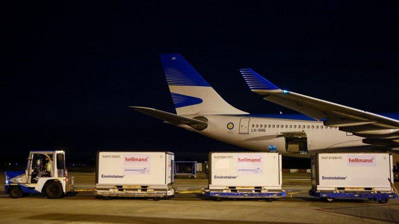 Se trata de la séptima de diez operaciones previstas por Aerolíneas Argentinas para transportar 8 millones de vacunas durante el mes de julio desde China.