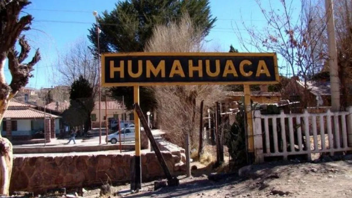 encontraron a dos personas sin vida en un hostal