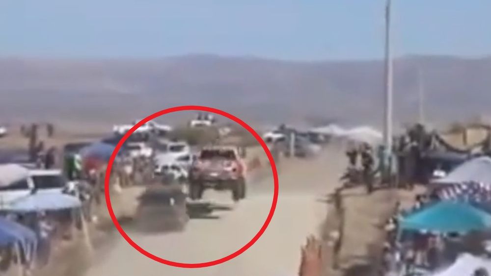 Una camioneta se metió a contramano y casi provoca una tragedia en una carrera de Rally