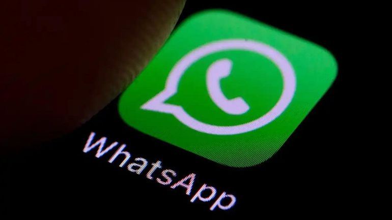 WhatsApp prueba una función para buscar mensajes por fecha.
