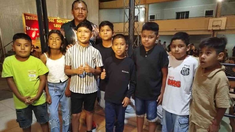 Lorenzo Ruiz, Oscar Soto y los chicos de Los Jaguares