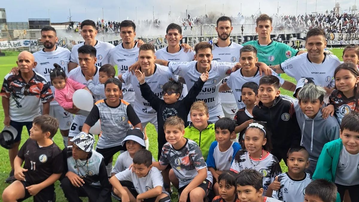Altos Hornos Zapla es finalista.