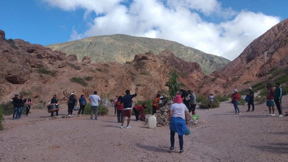 purmamarca, en carnaval, con una multitud y con reservas que llegaron al 100%
