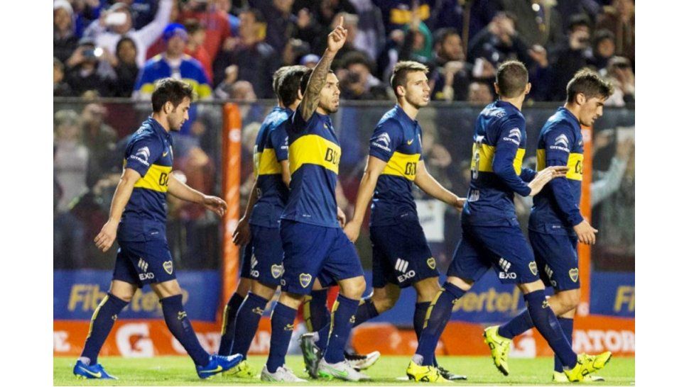 Tevez volvió a marcar para el xeneixe