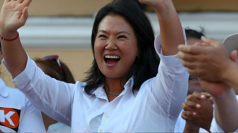 Elecciones en Peú: Keiko Fujimori supera a Roberto Sánchez en el conteo oficial de la ONPE.