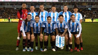 Debut victorioso con gol de Florencia Bonsegundo.