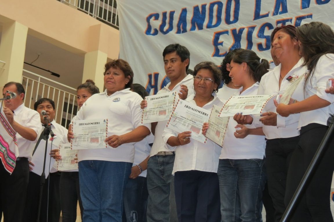 Egresados del G. Abdala