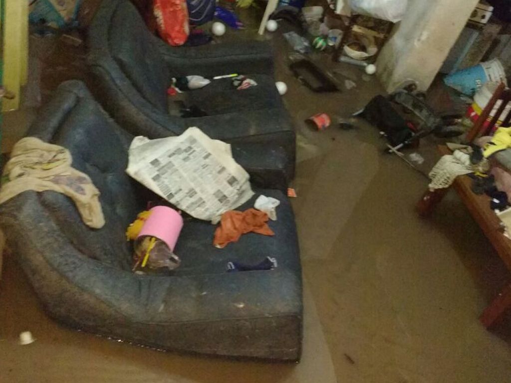 Casas inundadas en Alto Comedero