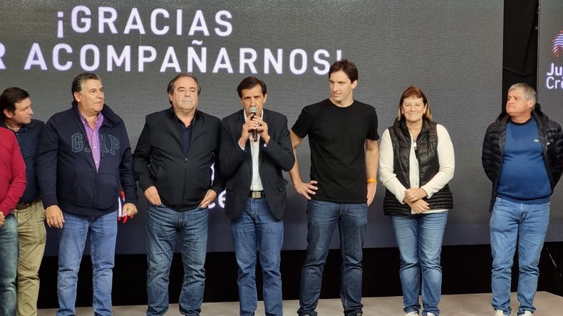 “Contentos por este gran triunfo del Frente Jujuy Crece”, dijo Carlos Sadir “Contentos por este gran triunfo del Frente Jujuy Crece”, dijo Carlos Sadir