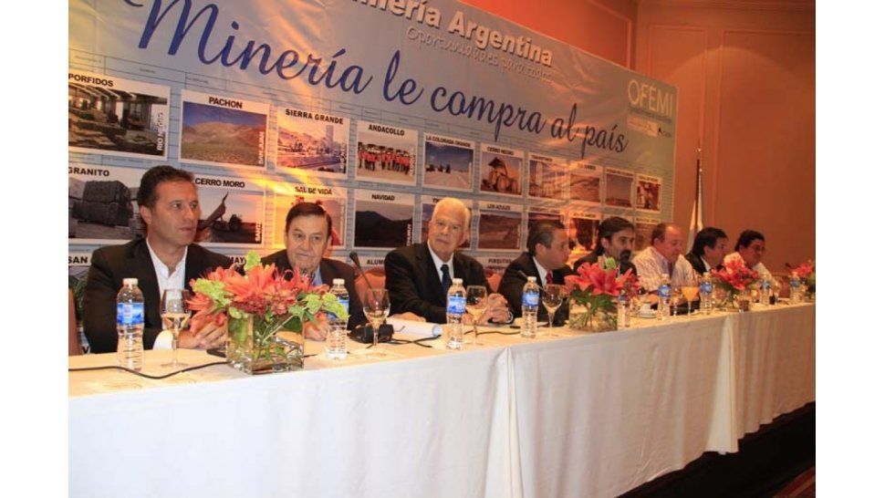 Ibañez en reunión federal